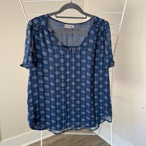 Pleione Flowy Blue Blouse  Flutter Sleeve - Blue Pink - Size M